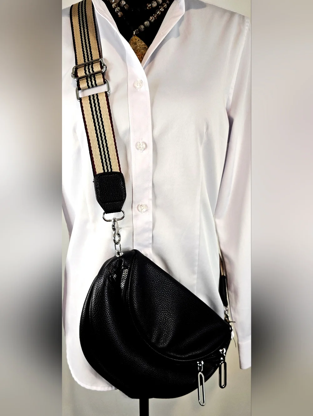 Black Crescent Crossbody Bag Wide Strap Minimalist Slouchy Everyday Vacation